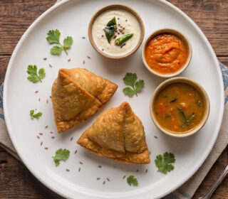 Veg Samosa(2 Pcs)